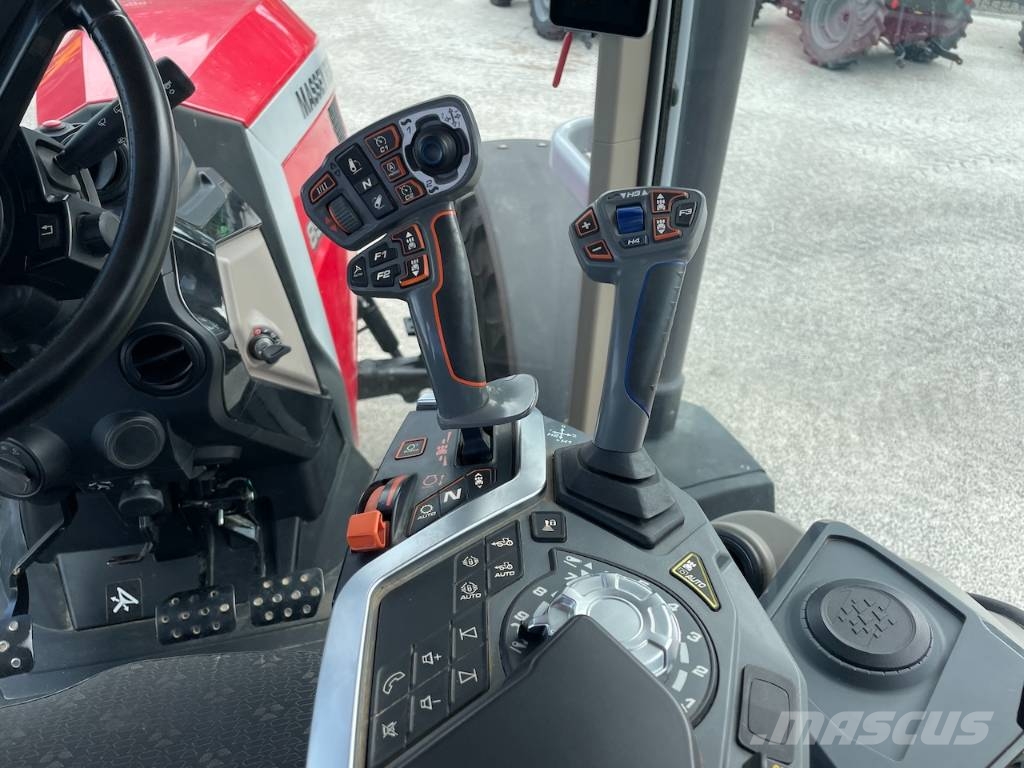 Massey Ferguson 8S.205 Dyna-7 الجرارات