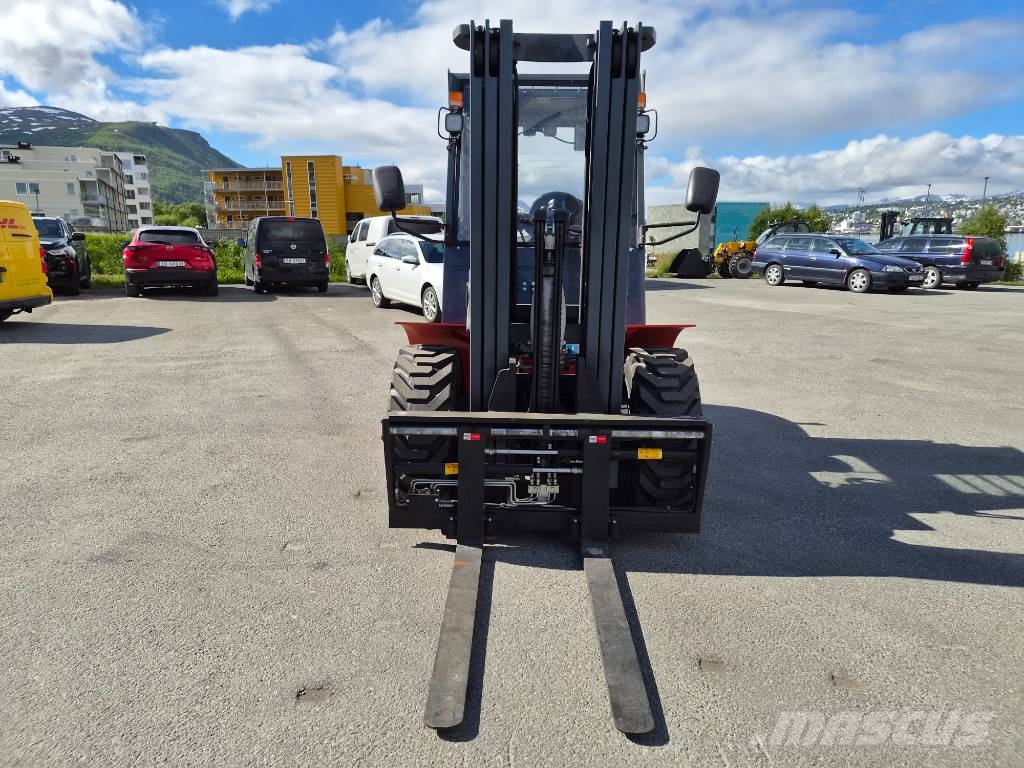Heli 3,5 tonns diesel 4x4 - 4,7 m løftehøyde (PÅ L CPCD Πετρελαιοκίνητα Κλαρκ