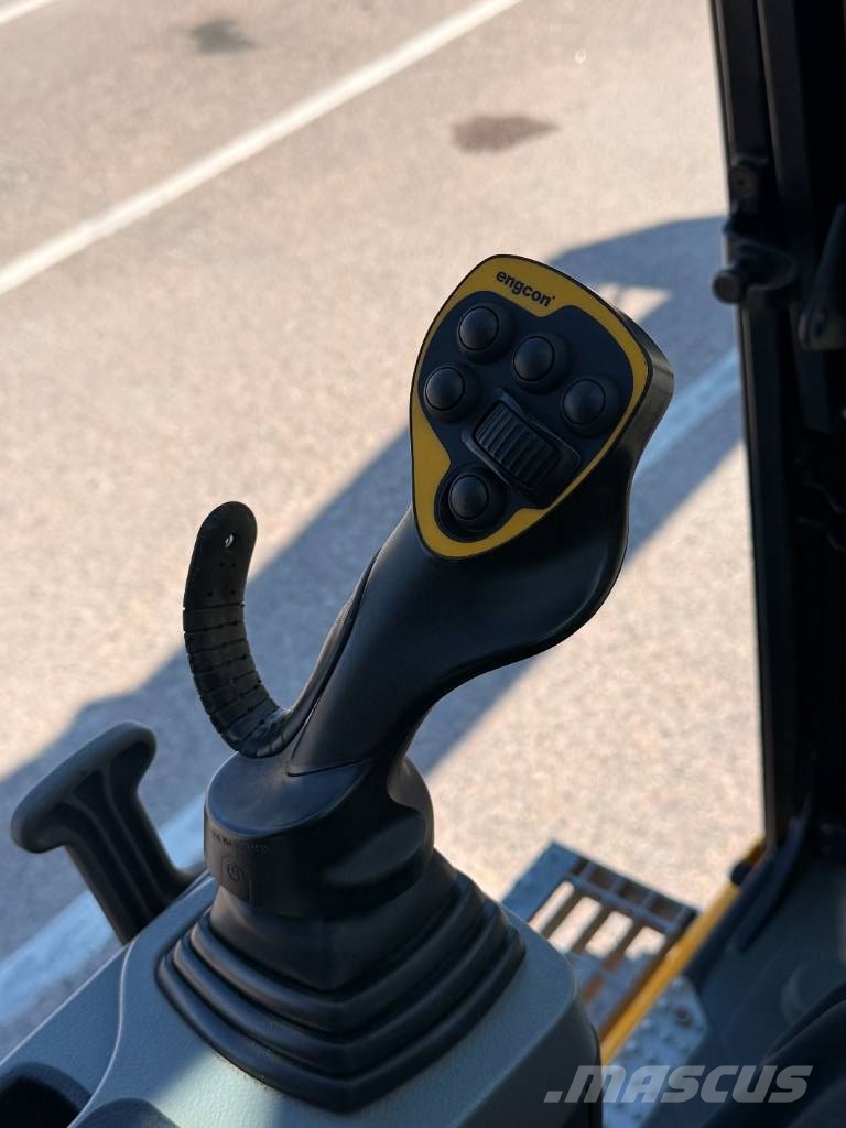 JCB 150X LC 履带挖掘机