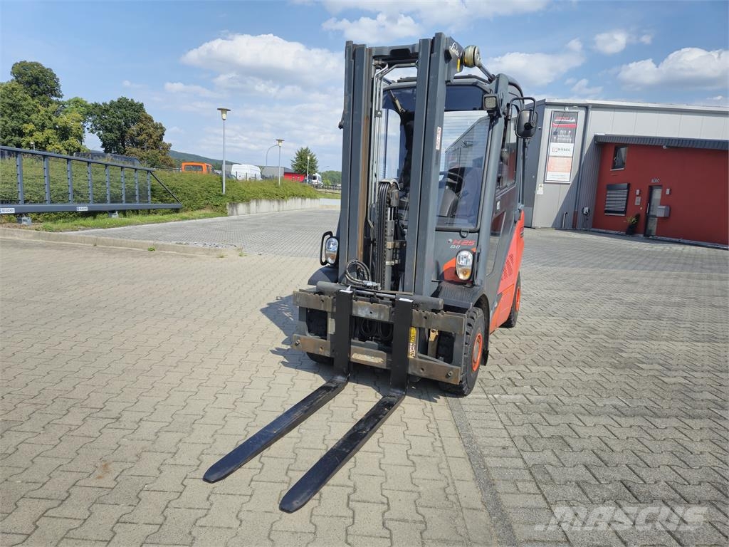 Linde H25D-02 Дизельні навантажувачі