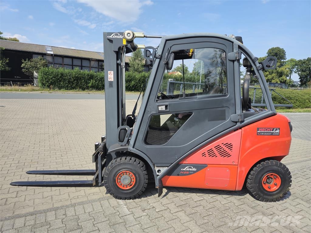 Linde H25D-02 Дизельні навантажувачі