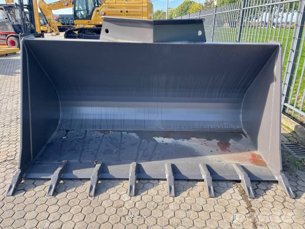 Volvo L 90 H Bucket With Teeth Buckets