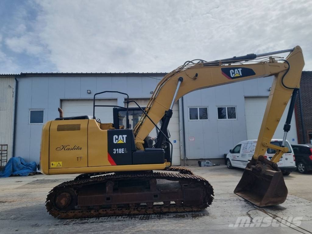 CAT 318 E L Lánctalpas kotrók