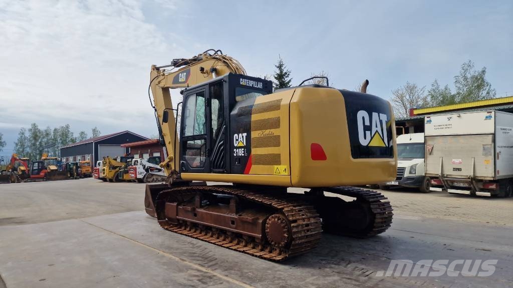 CAT 318 E L Lánctalpas kotrók