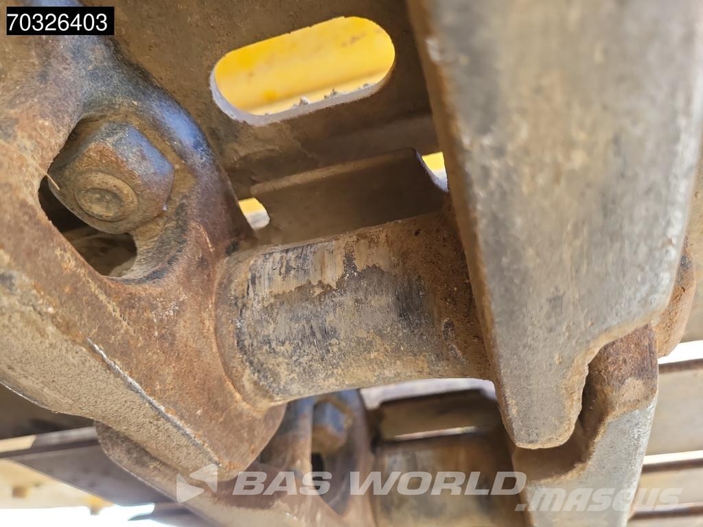 Komatsu PC210 LC-11 Εκσκαφείς με ερπύστριες