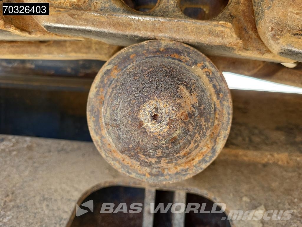 Komatsu PC210 LC-11 Kāpurķēžu ekskavatori