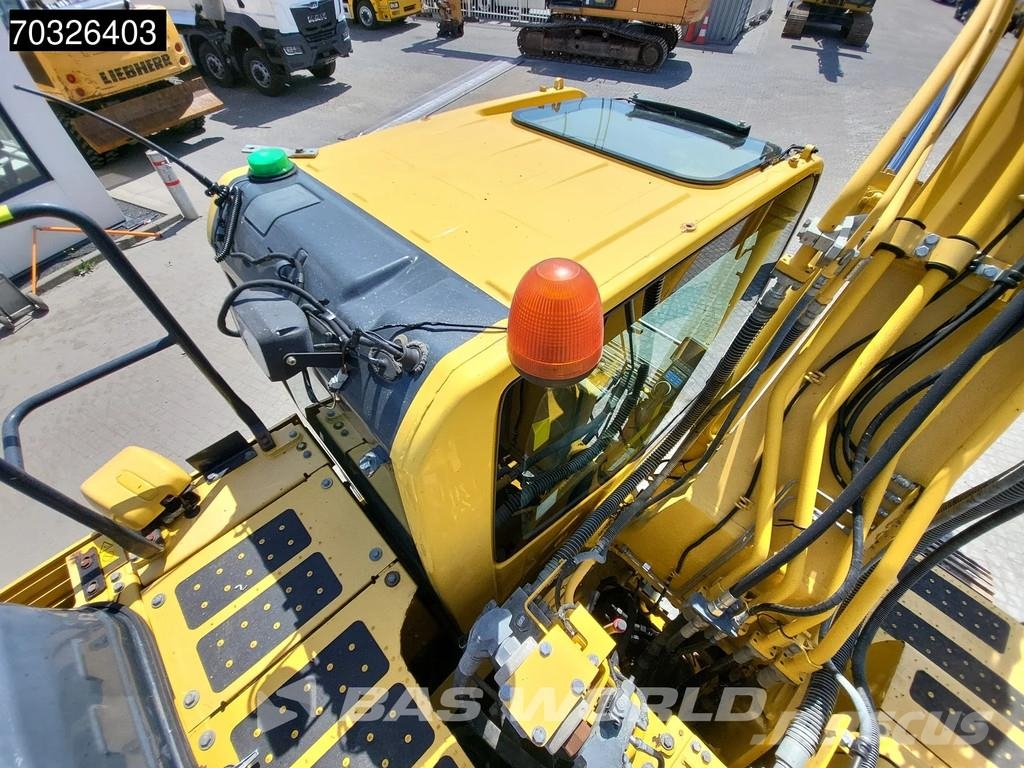 Komatsu PC210 LC-11 Kāpurķēžu ekskavatori