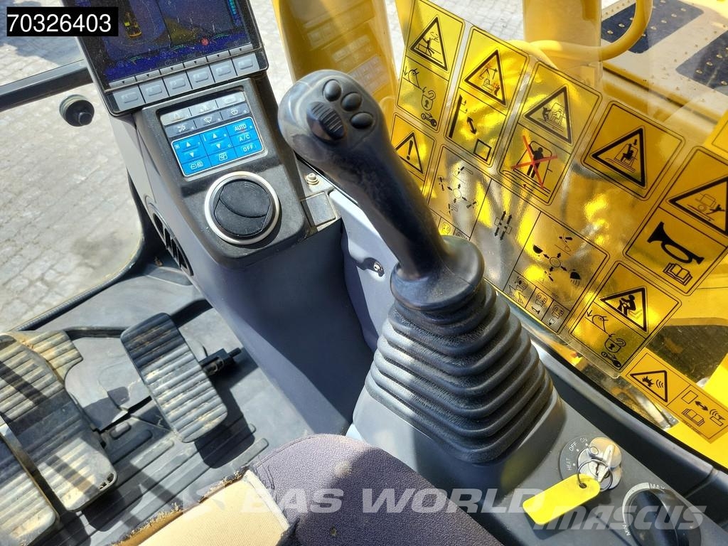 Komatsu PC210 LC-11 Εκσκαφείς με ερπύστριες