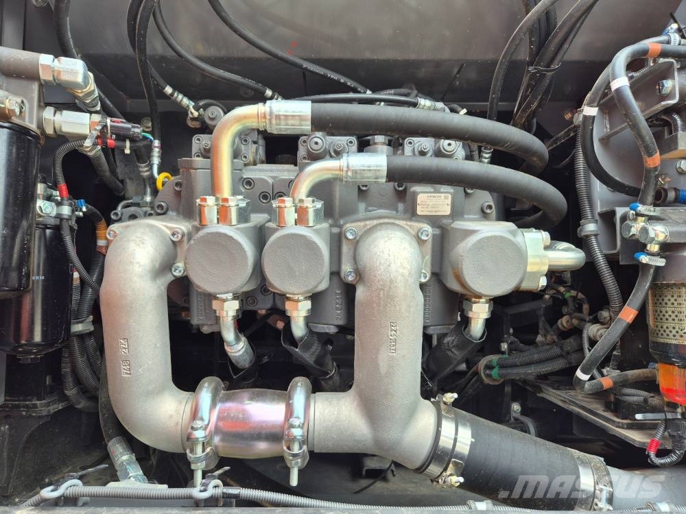 Hitachi ZX 300 LCN-7 Raupenbagger