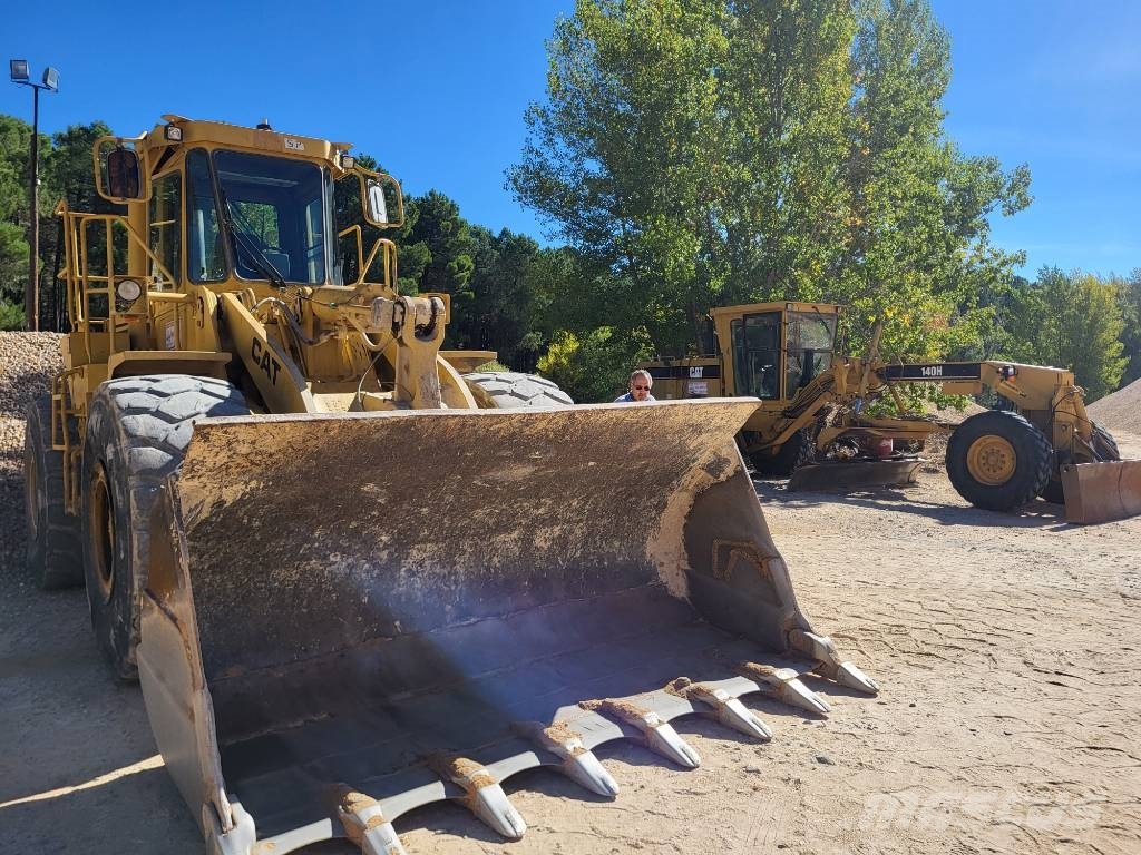 CAT 966E Фронтальні навантажувачі