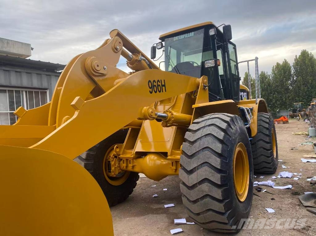 CAT 966 H Pale gommate