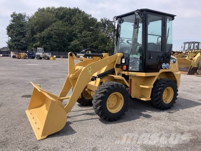 CAT Loader 901B2 Teleskooppikuormaajat