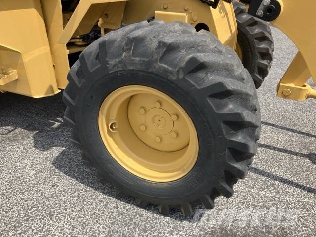 CAT Loader 901B2 Teleskooppikuormaajat