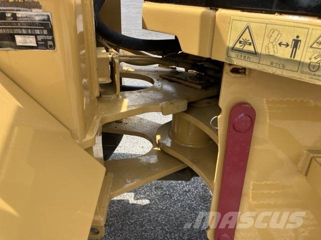CAT Loader 901B2 Teleskooppikuormaajat