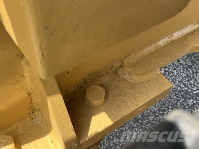 CAT Loader 901B2 Teleskooppikuormaajat