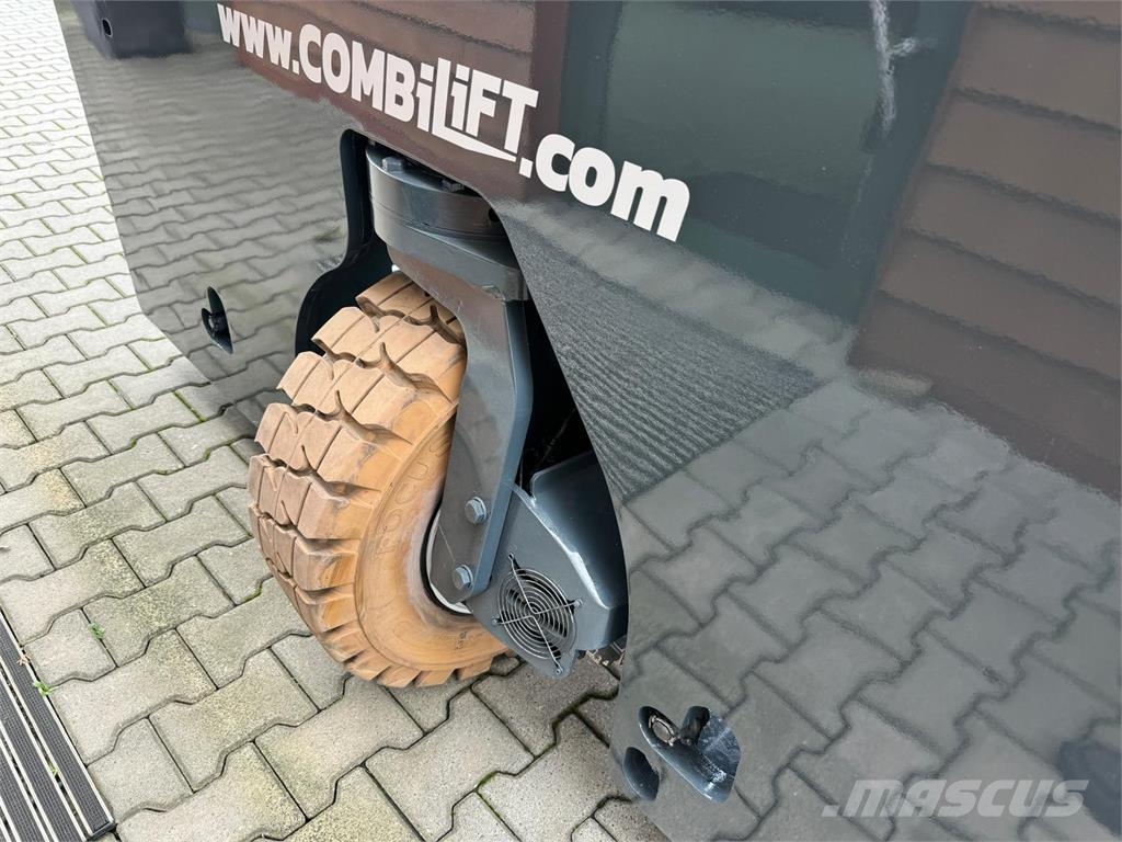 Combilift C4500ET / Triplex 5500 mm / Battery 2023 year Vierwegestapler
