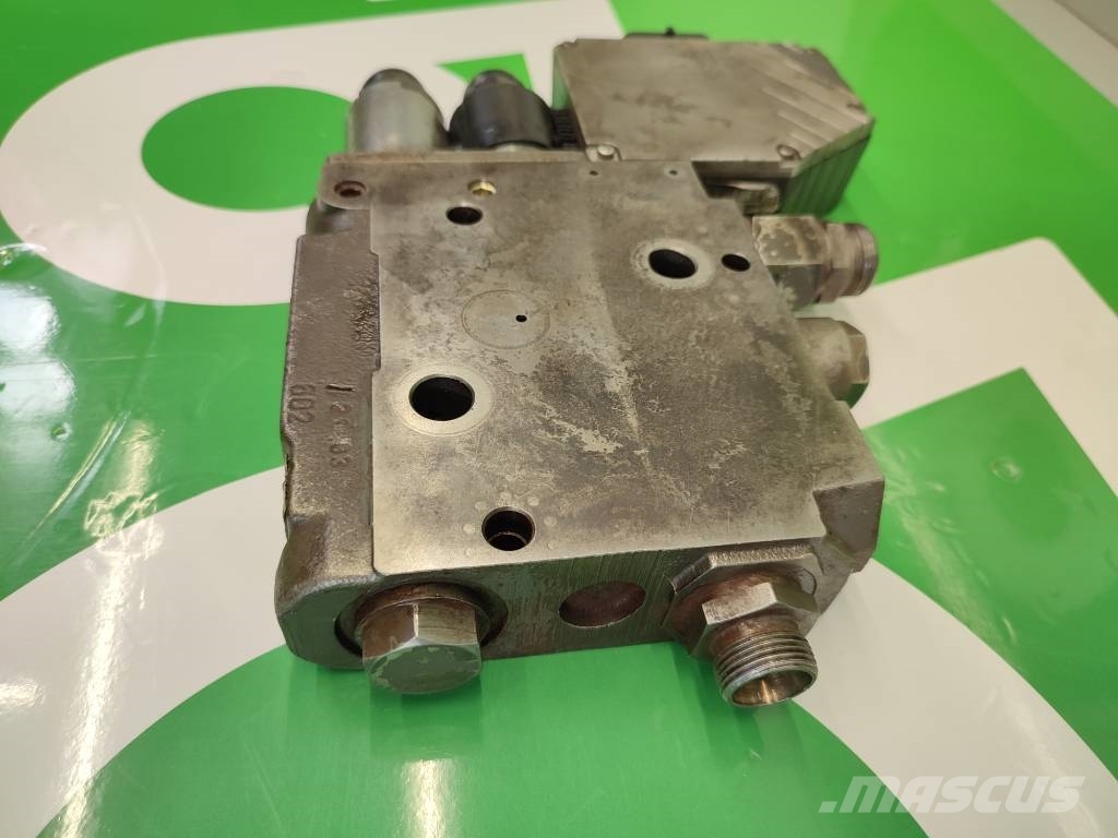 Fendt 820 Vario EHR Section Control Valve G718960030016 Hydraulik