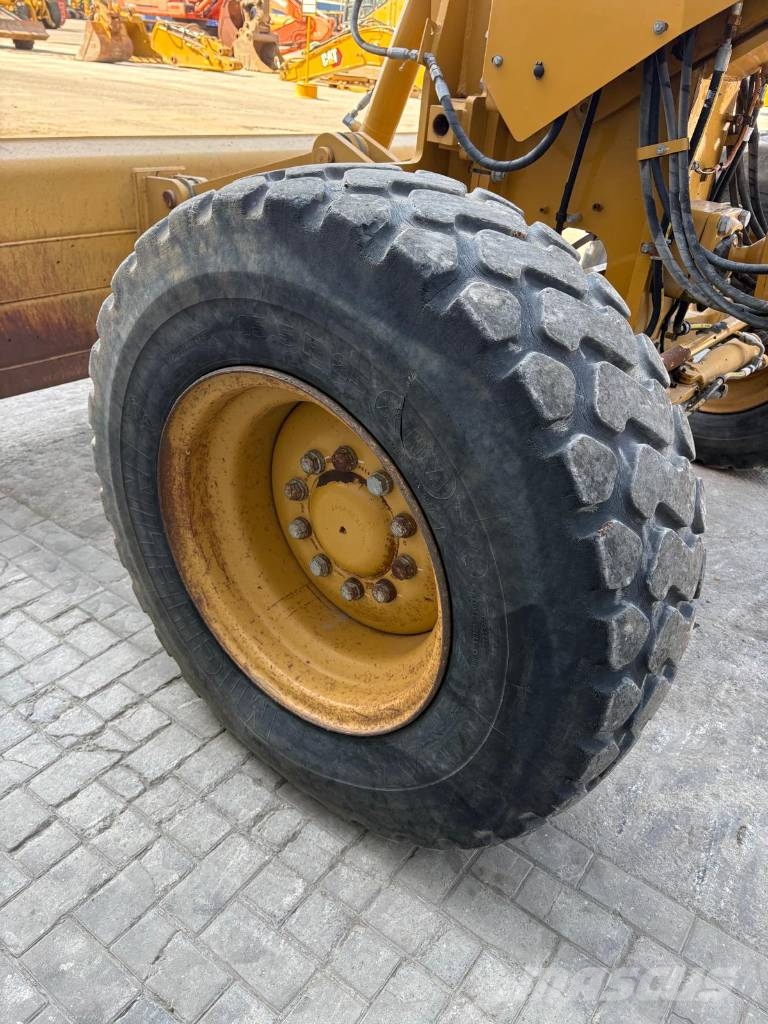 CAT 120 M VHP (CE certified - verified low hours) Gréderek