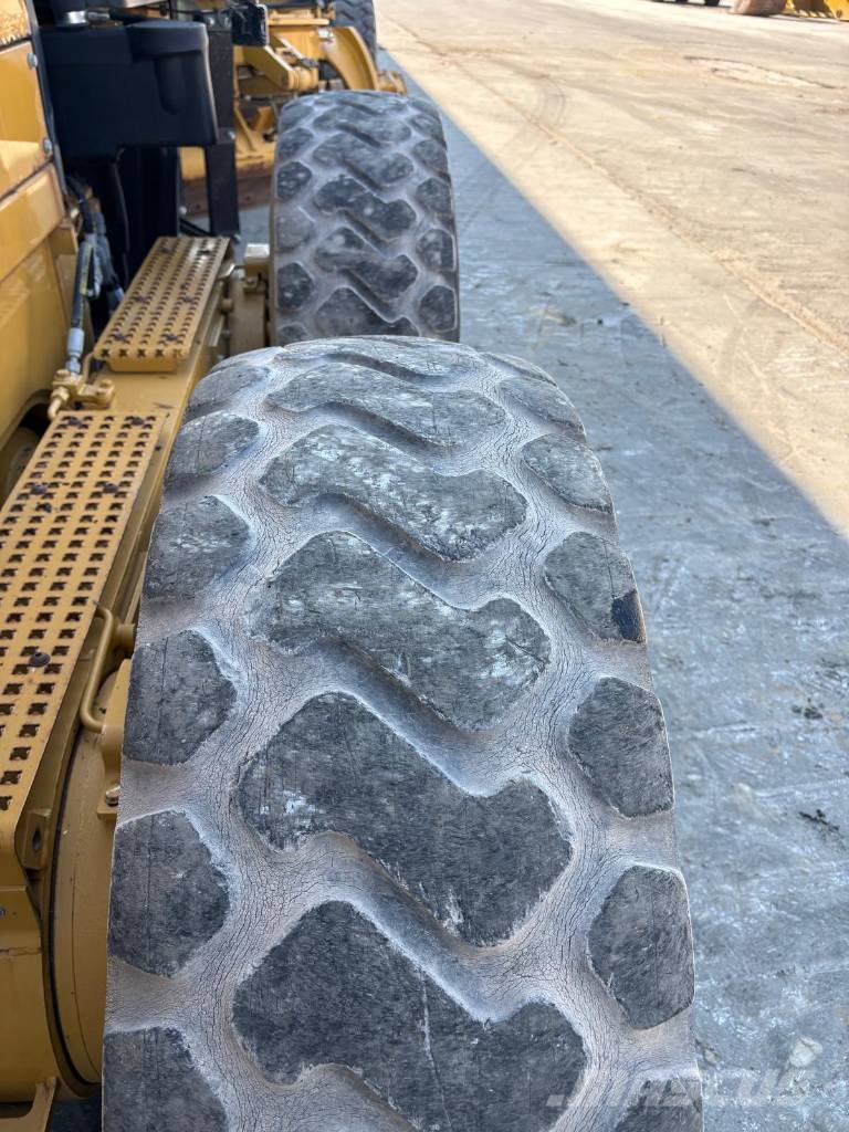 CAT 120 M VHP (CE certified - verified low hours) Gréderek