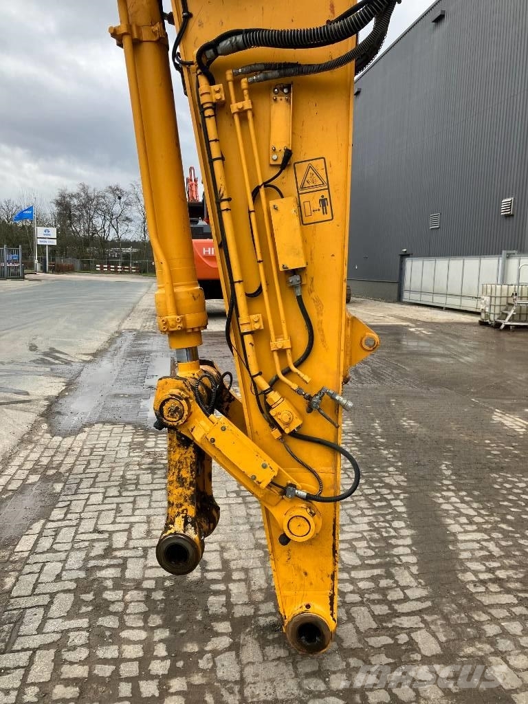 Hitachi ZX300 LC-6 Верижен екскаватор