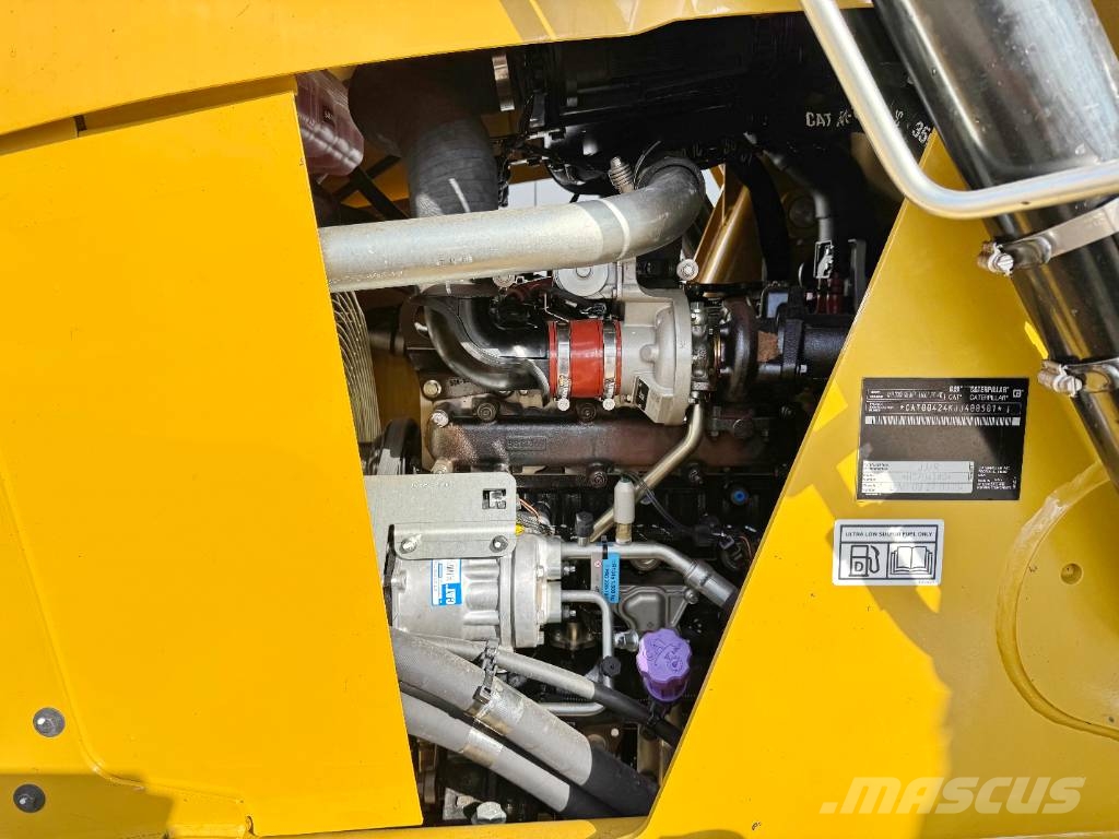 CAT 424 4WD - Hammer Lines / Airco Εκσκαφείς Φορτωτές τύπου JCB