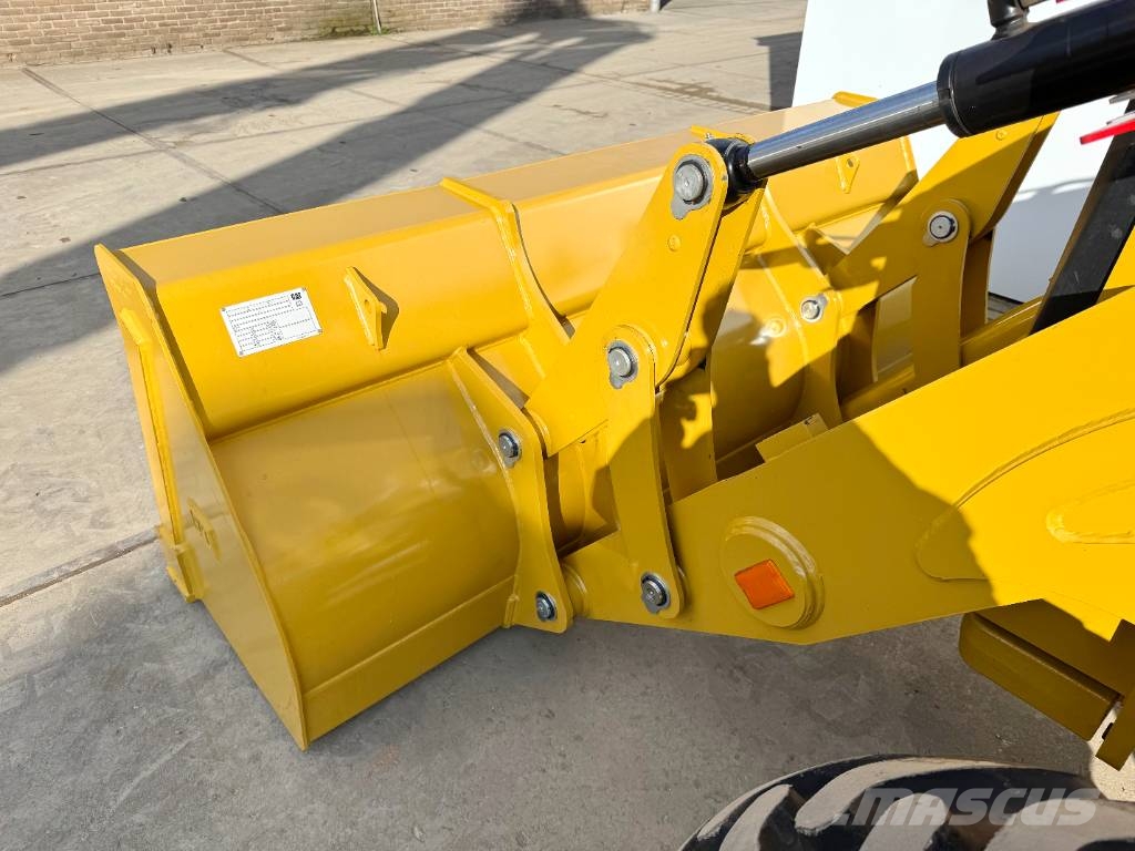 CAT 424 4WD - Hammer Lines / Airco Εκσκαφείς Φορτωτές τύπου JCB