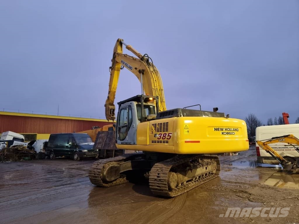 New Holland E 385 Raupenbagger