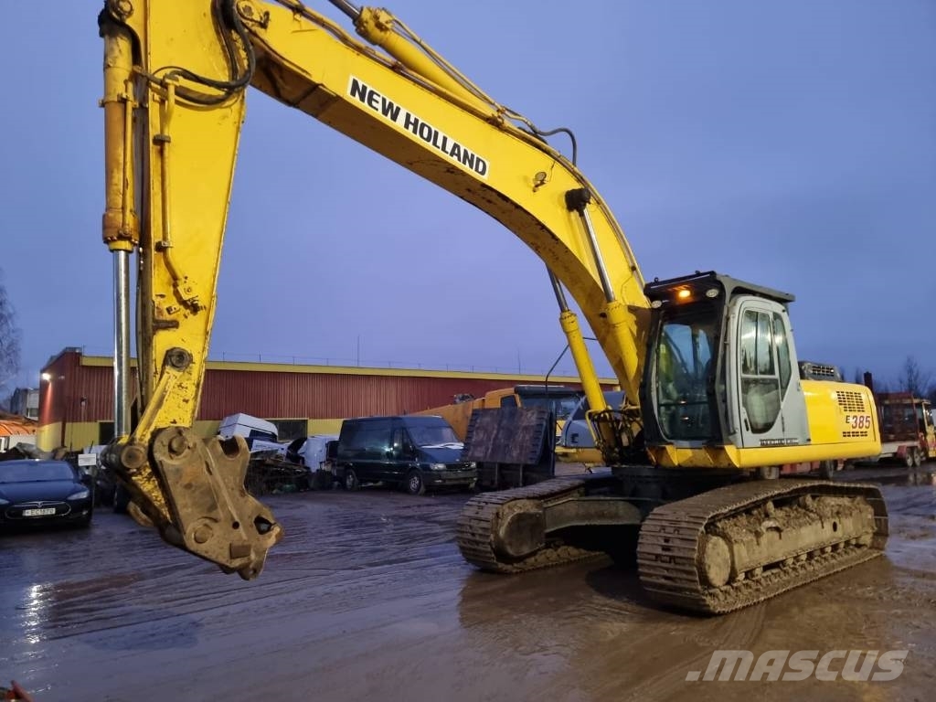 New Holland E 385 Raupenbagger