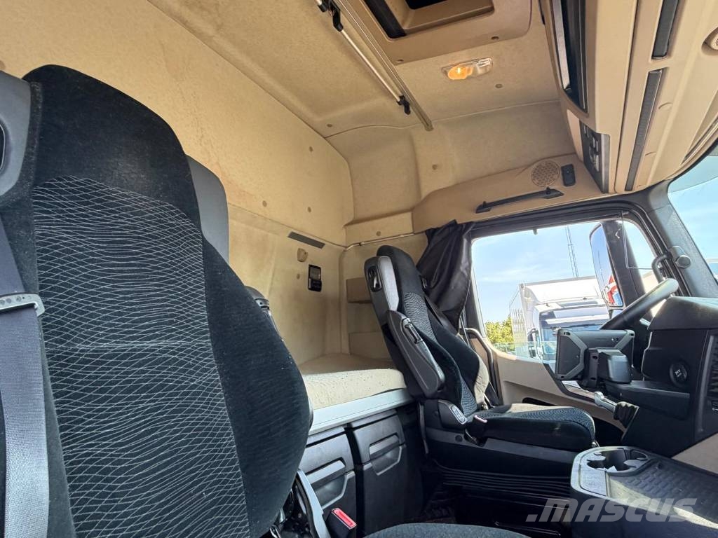 Mercedes-Benz ACTROS 2551 Serie 2252 中古トラクターヘッド | トレーラーヘッド