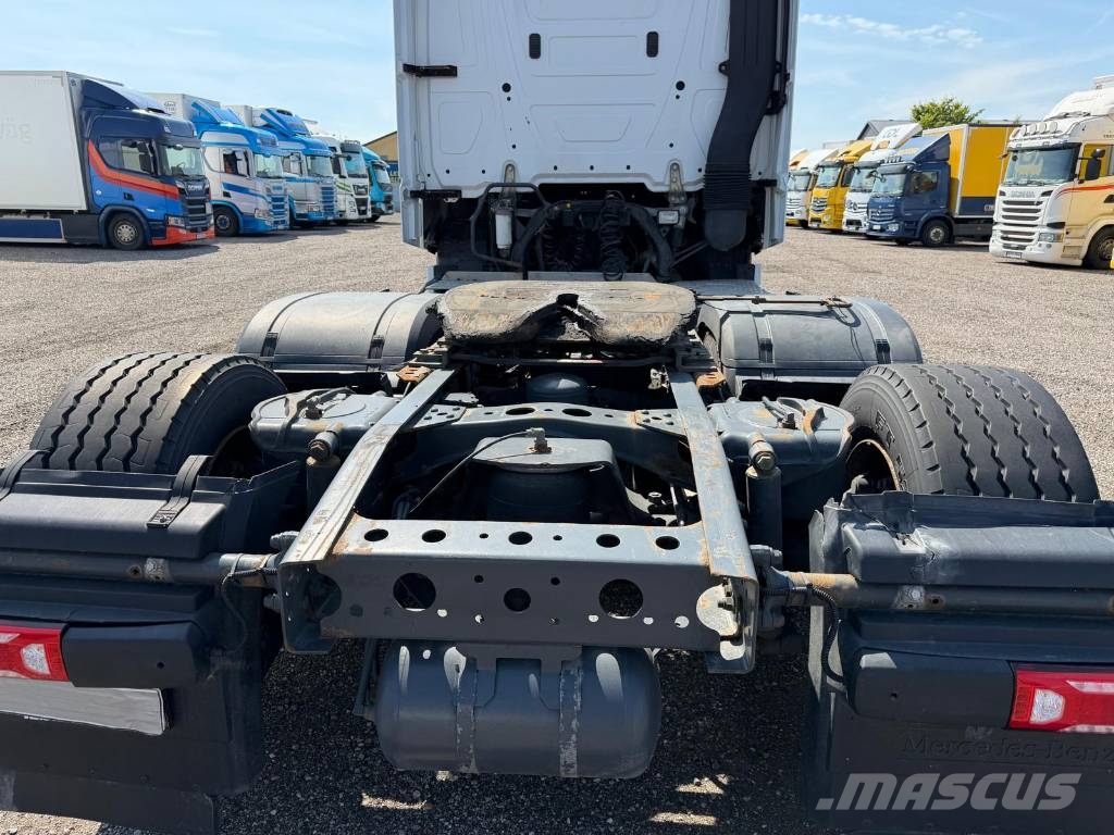 Mercedes-Benz ACTROS 2551 Serie 2252 中古トラクターヘッド | トレーラーヘッド