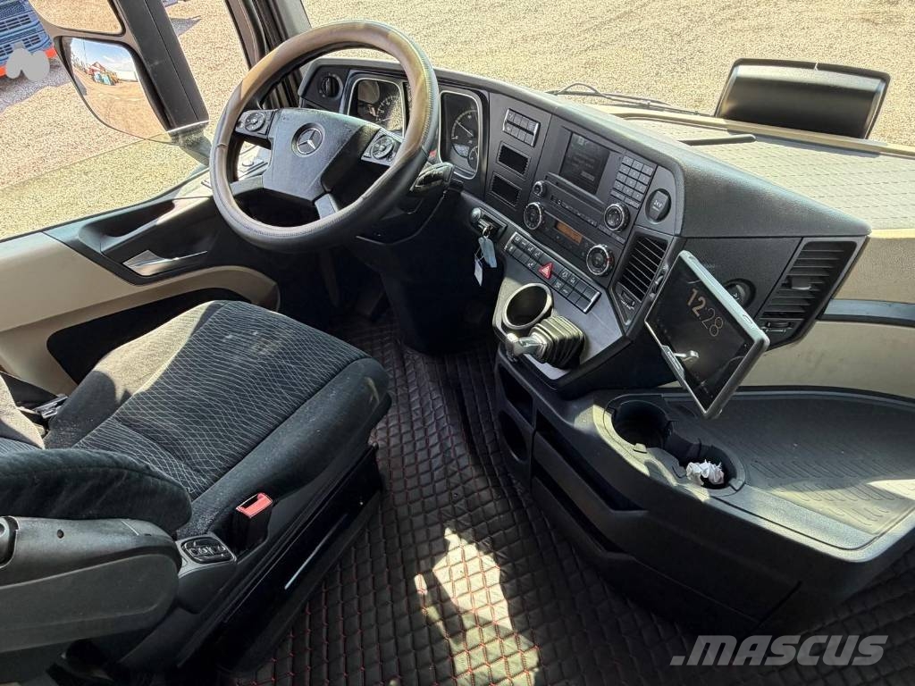 Mercedes-Benz ACTROS 2551 Serie 2252 中古トラクターヘッド | トレーラーヘッド