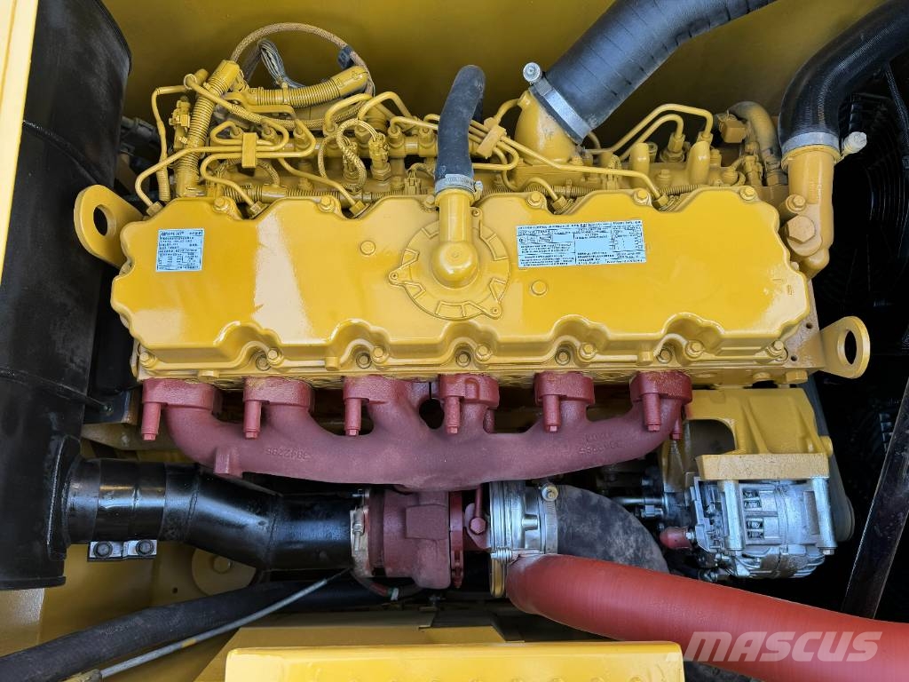 CAT CAT323 حفارات وسط 7 طن - 12 طن