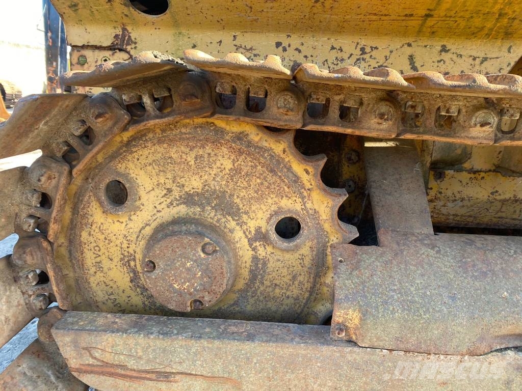 CAT 931 Roomiklaadurid
