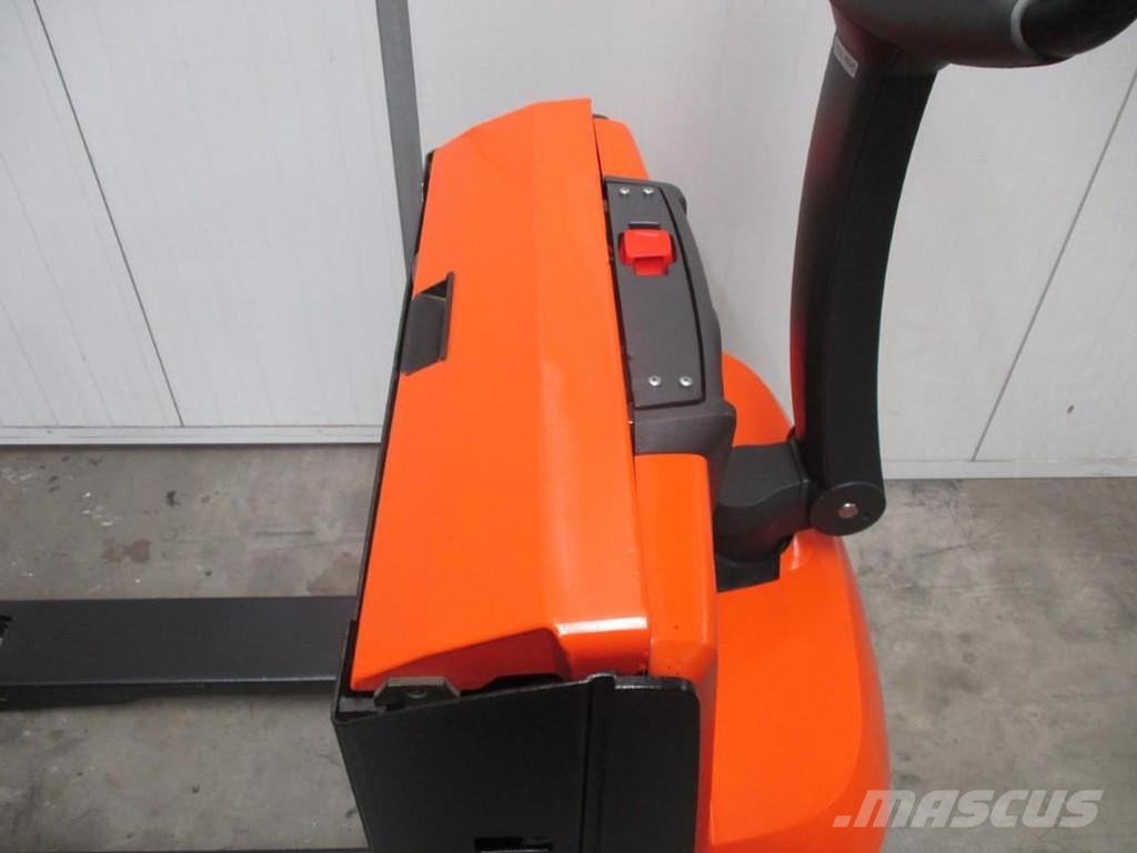 Toyota LWE140 Штабелери