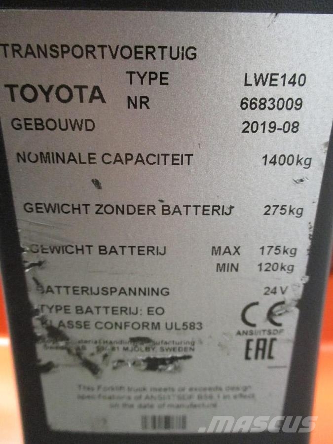 Toyota LWE140 Штабелери