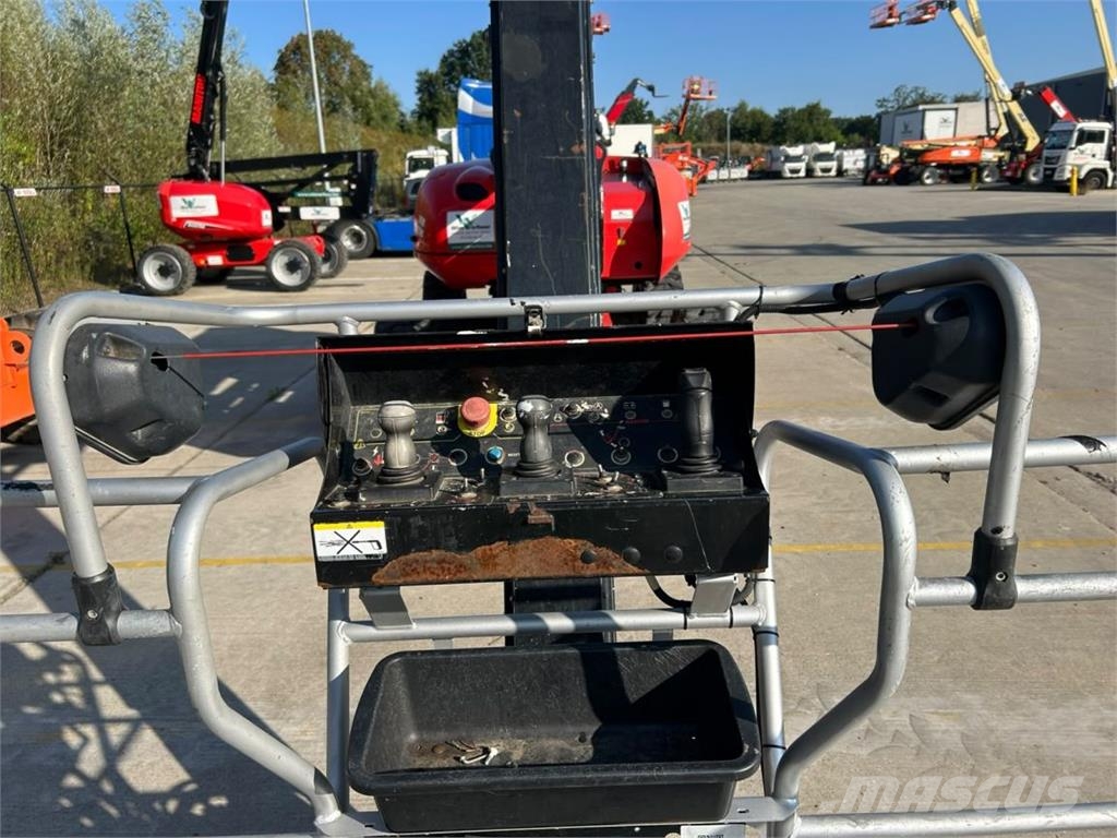 Manitou 200 ATJ RC ST5 (5612) Plataformas con brazo de elevación manual