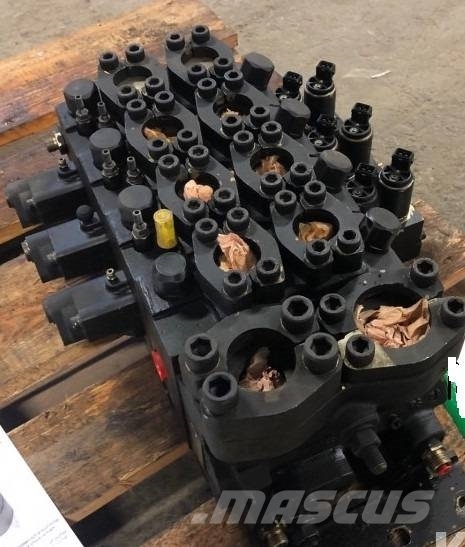 Volvo L 180 hydraulic distributor Hydraulique