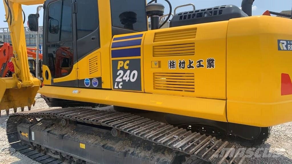 Komatsu PC 240 LC Верижен екскаватор