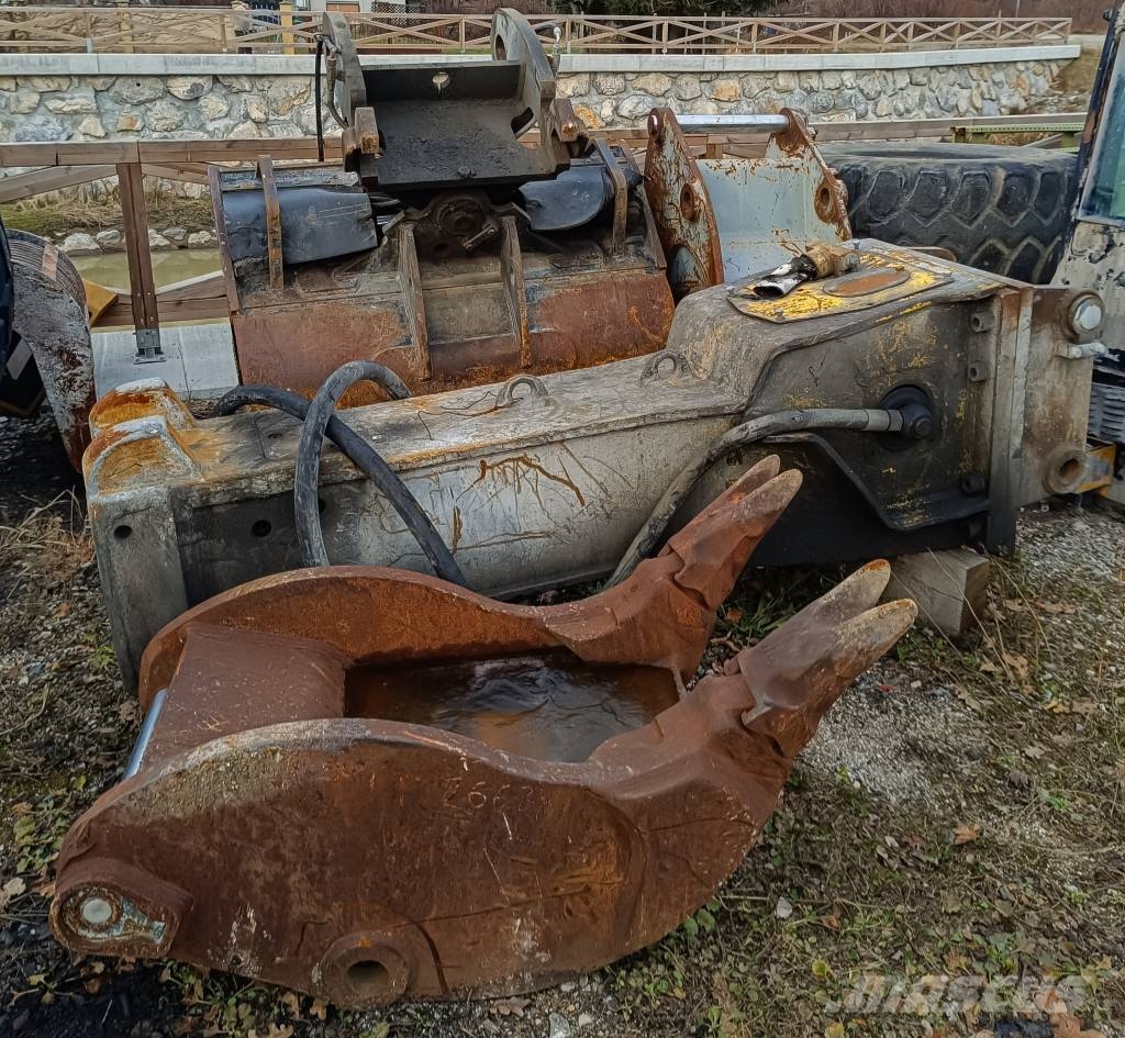 Liebherr R 944 C Crawler excavators