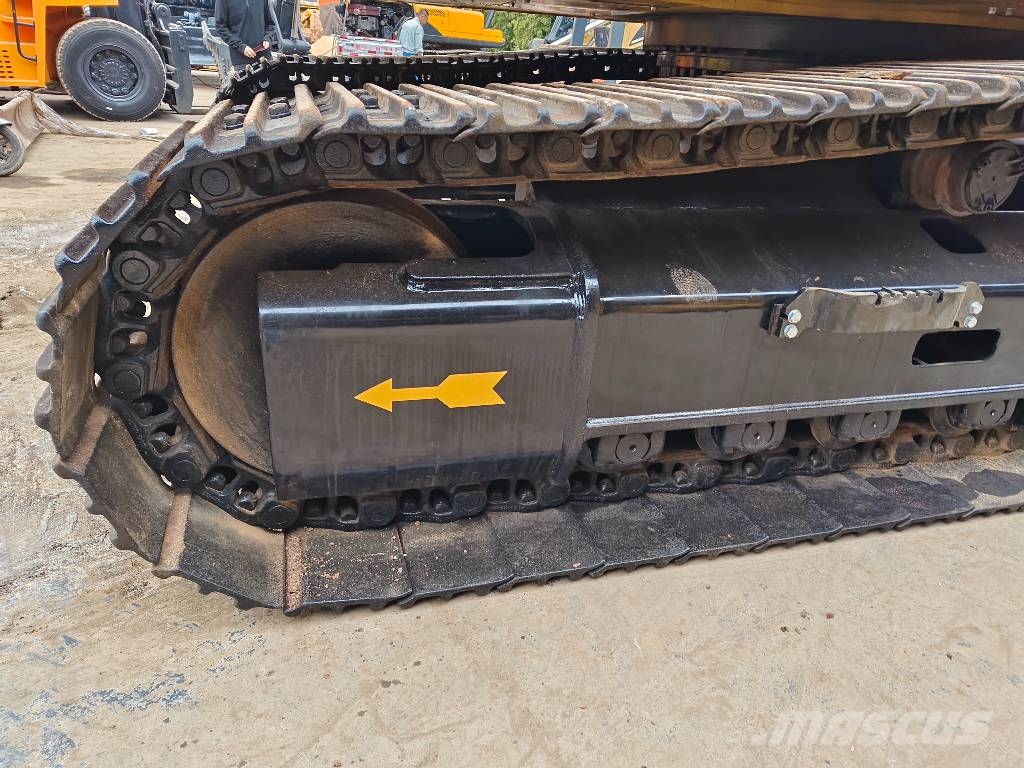 CAT 345BL Гусеничні екскаватори