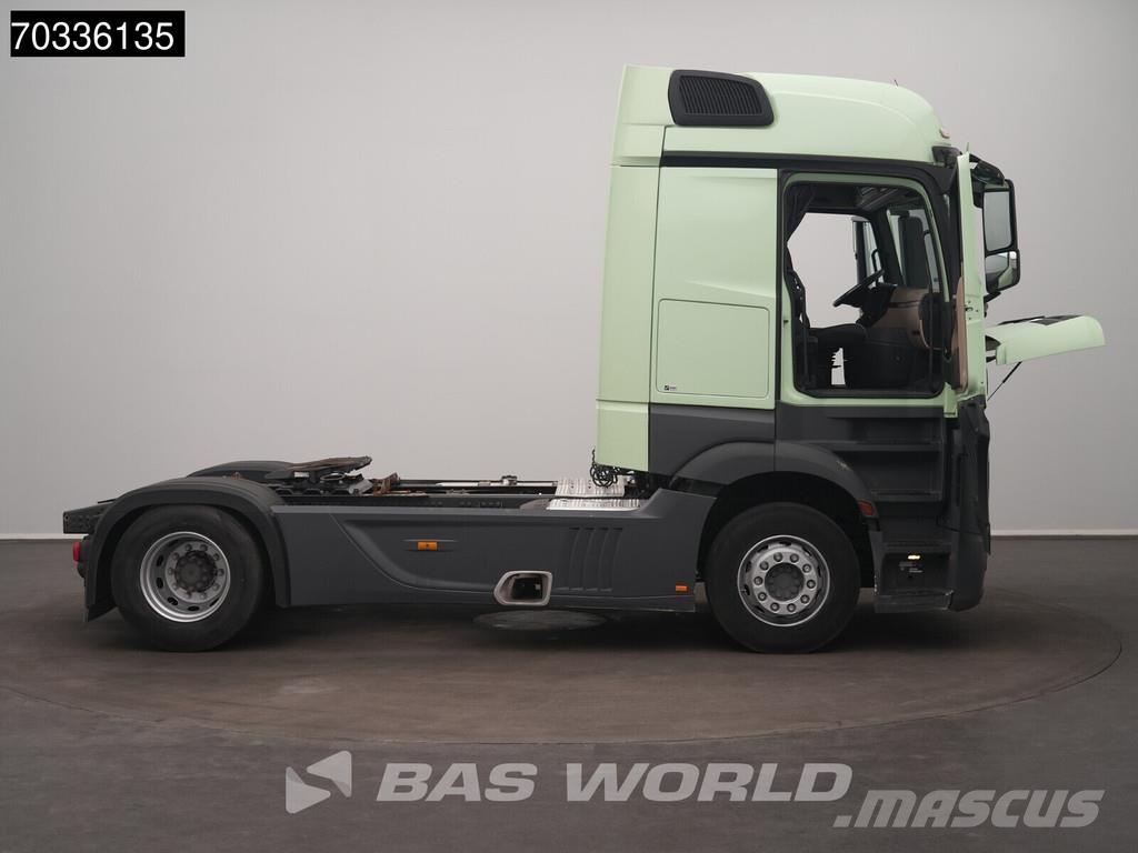 Mercedes-Benz Actros 1845 4X2 BigSpace Retarder Hydraulic APK 05 Vetopöytäautot