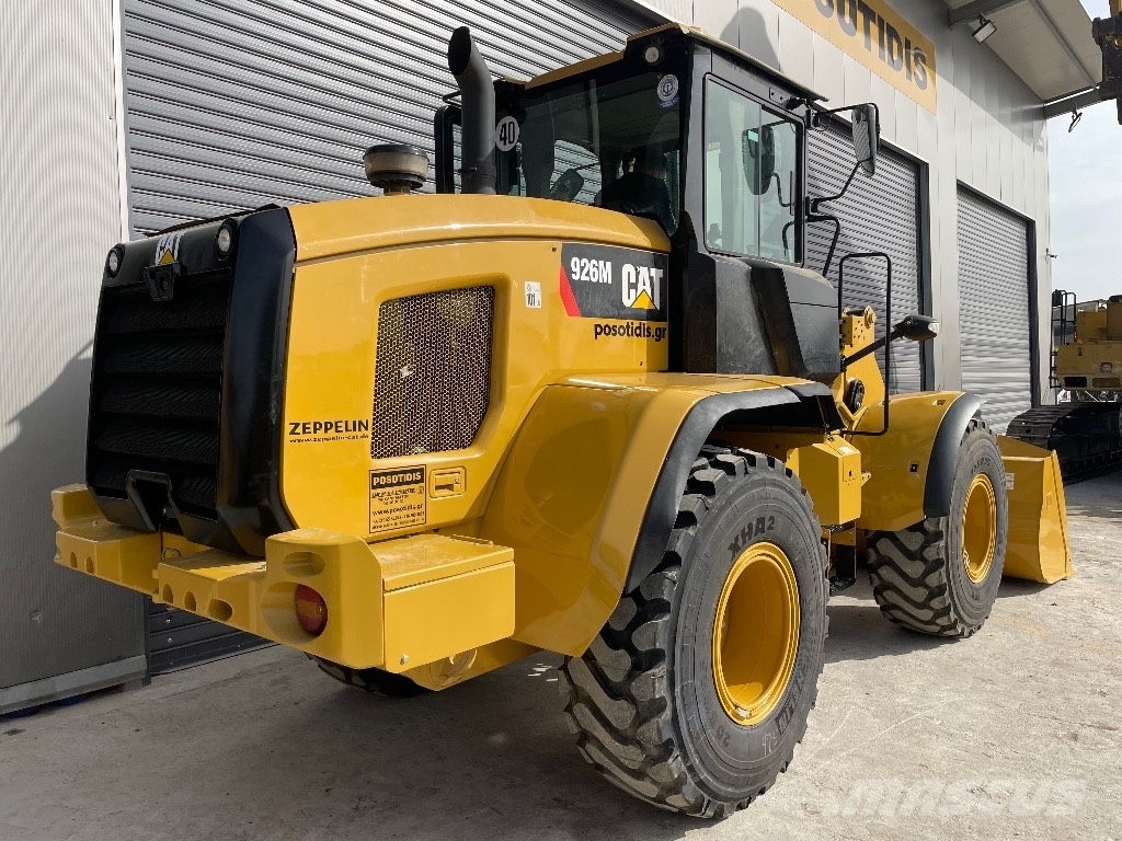 CAT 926M Колесни товарачи