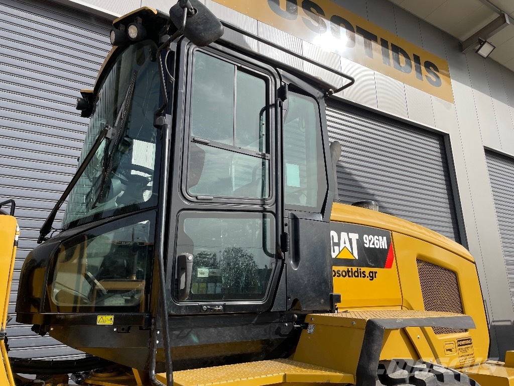 CAT 926M Колесни товарачи