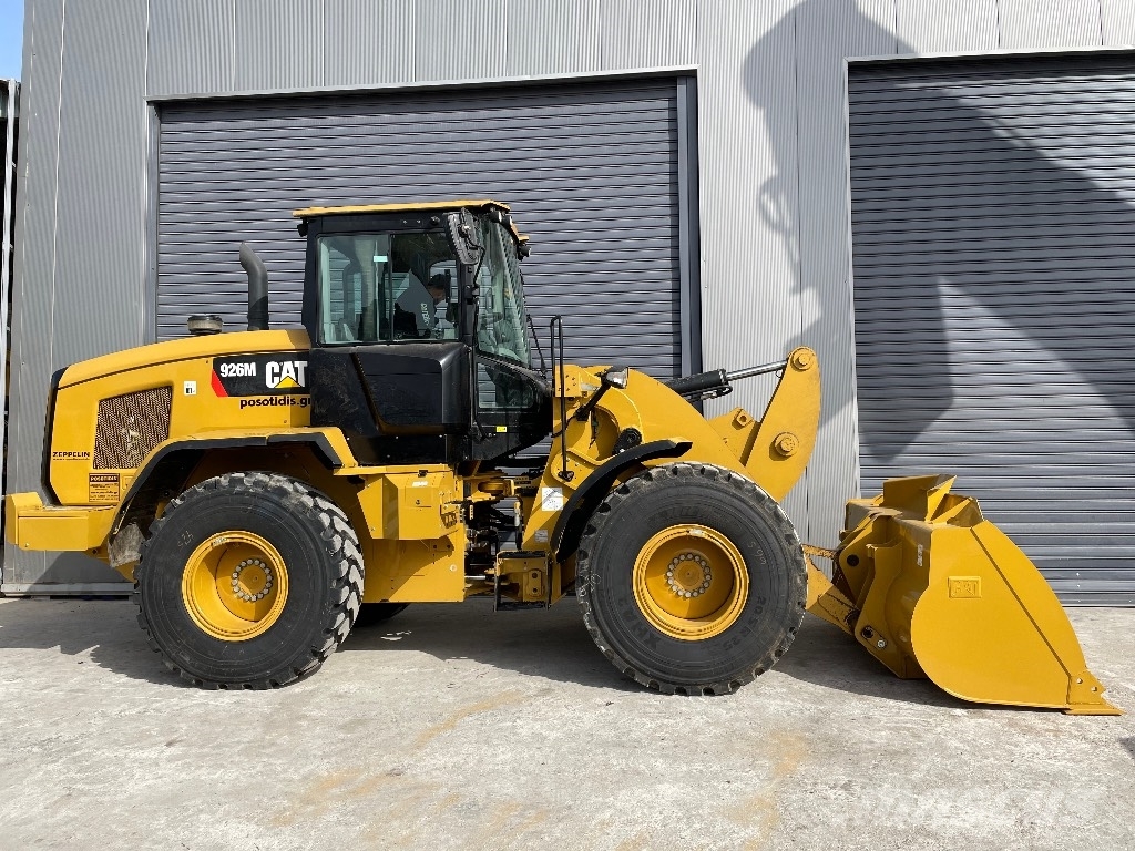 CAT 926M Колесни товарачи