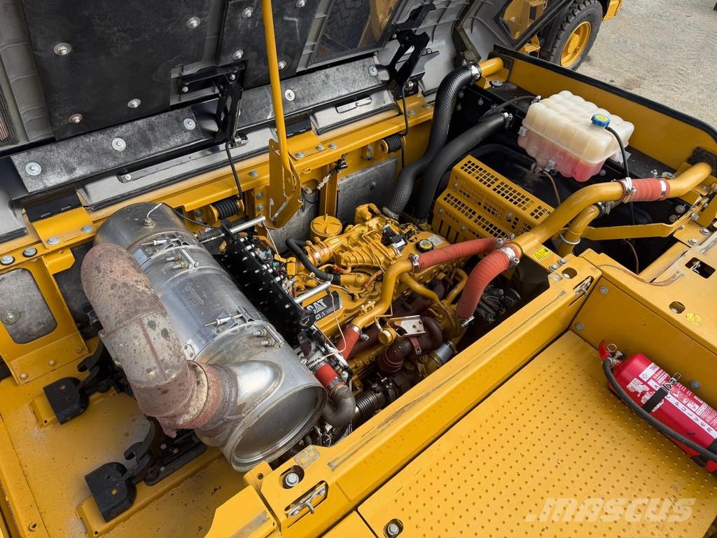 CAT 324 E . Excavadoras sobre orugas