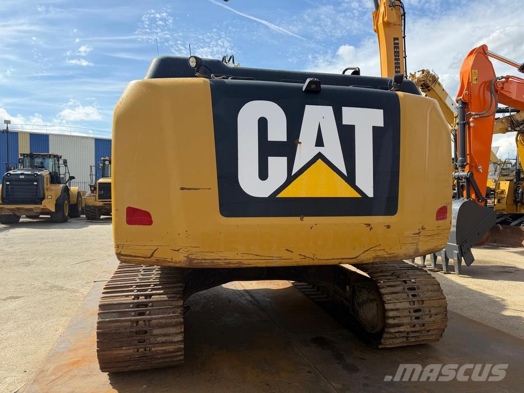 CAT 324 E . Excavadoras sobre orugas