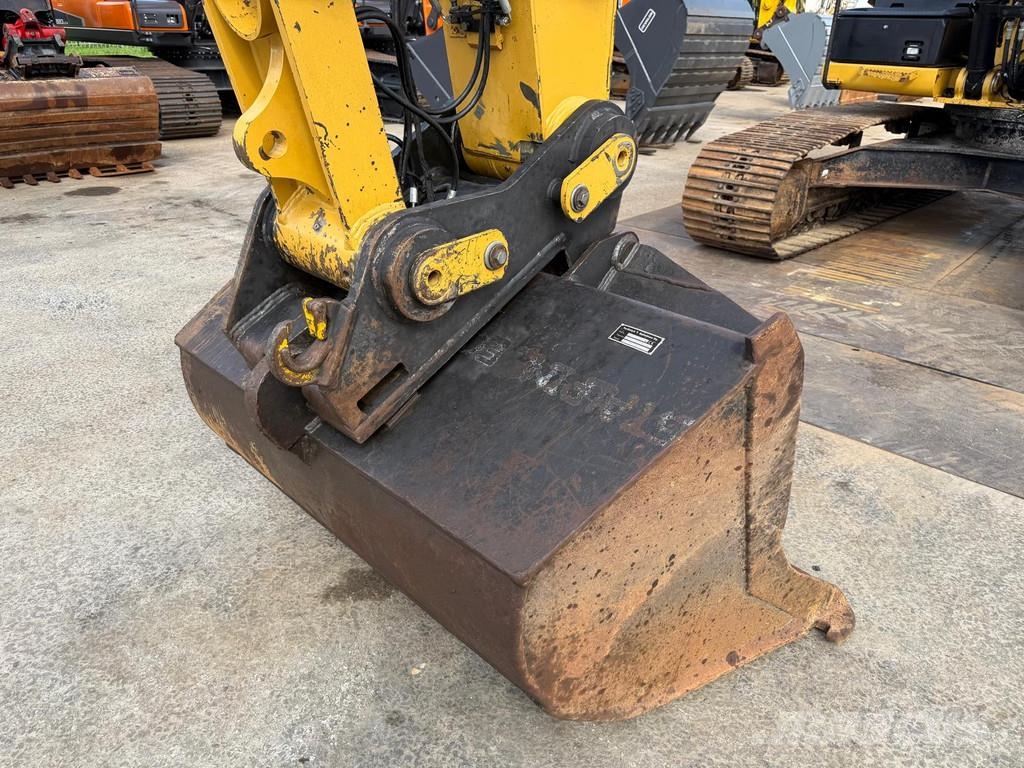 CAT 324 E . Excavadoras sobre orugas