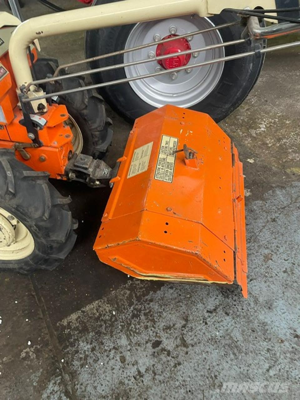 Holder E 1400 *Einachsschlepper mit Schneeschild* 曳引機