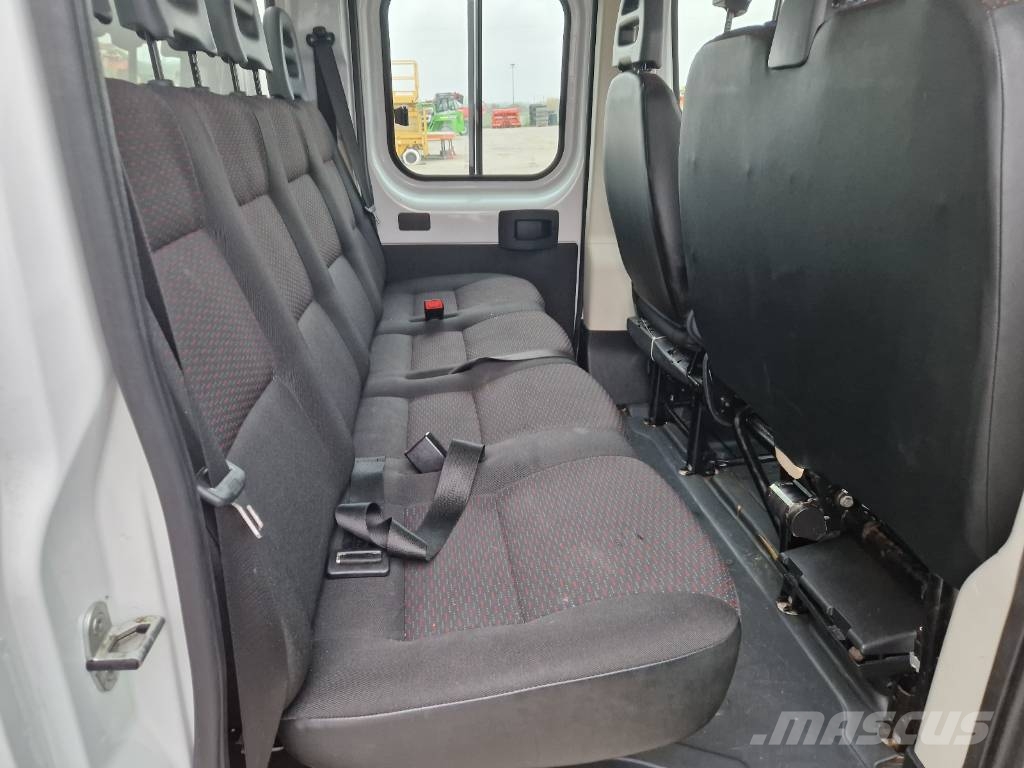 Opel Movano G130 شاحنة مقفلة