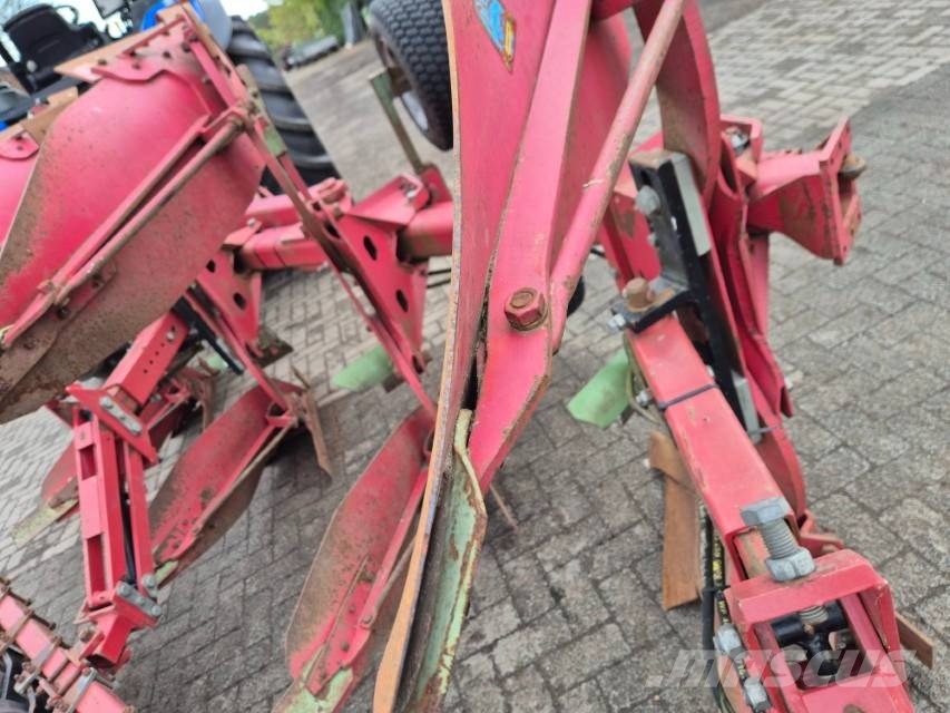 Steeno 4ZEV-H125 Varial Cappon Reversible ploughs